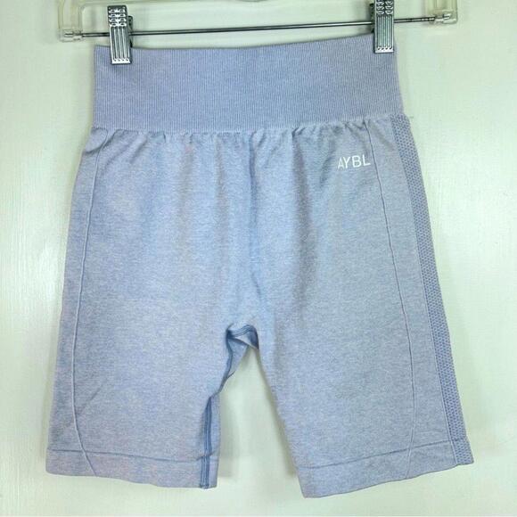 Motion Seamless Cycling Shorts - Picture 3 of 7